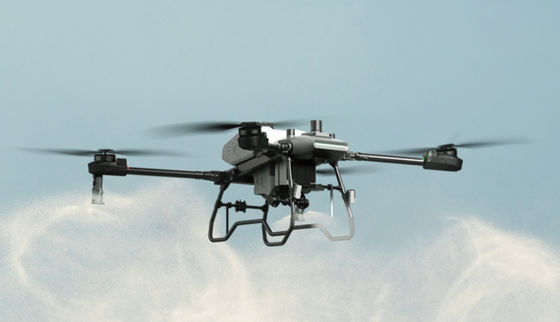 Q100 Landbouw Drone voor het sproeien van meststoffen en pesticiden 13.8m/s Drone afstandsbediening